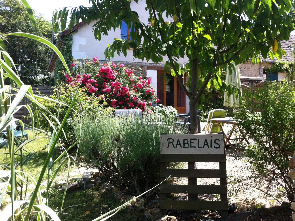 Les Chaumieres Du Chene Hotel Pouillé Екстериор снимка